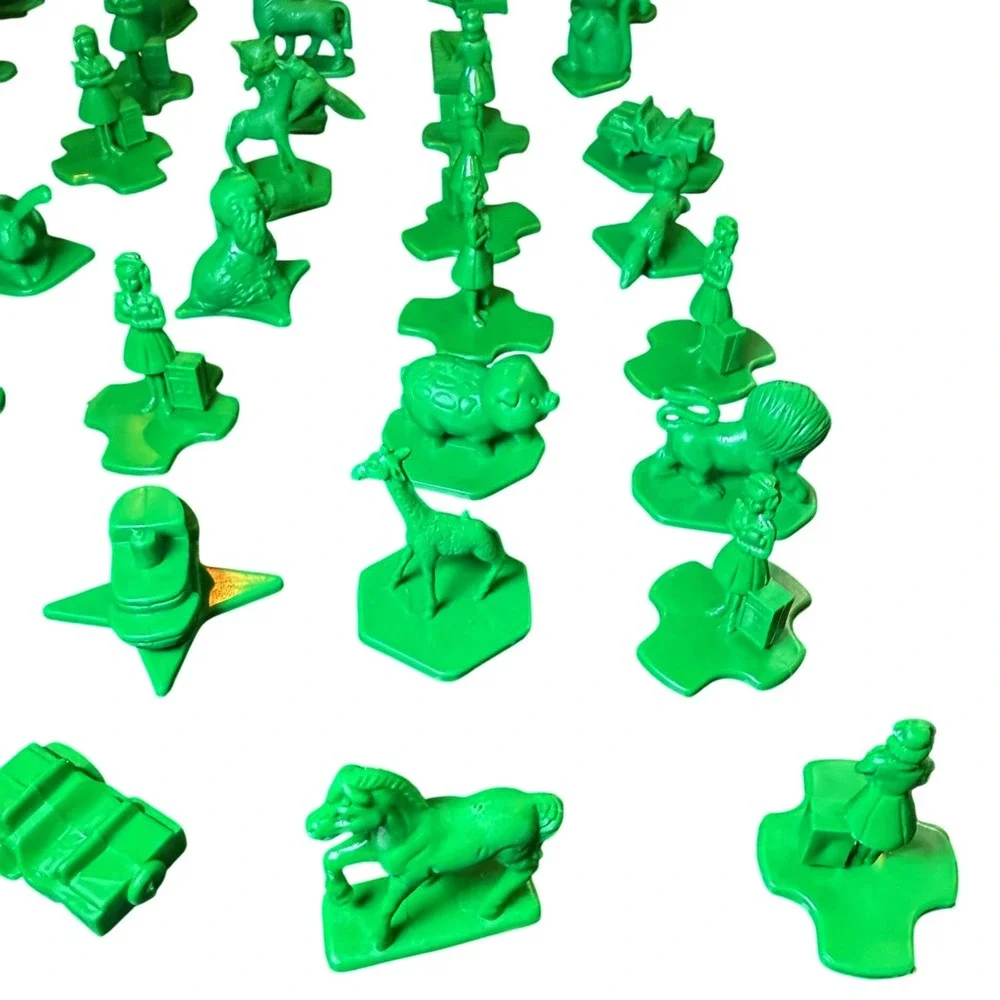 Vintage Tupperware Tuppertoys Green Plastic Alphabet Game Pieces Lot of 73